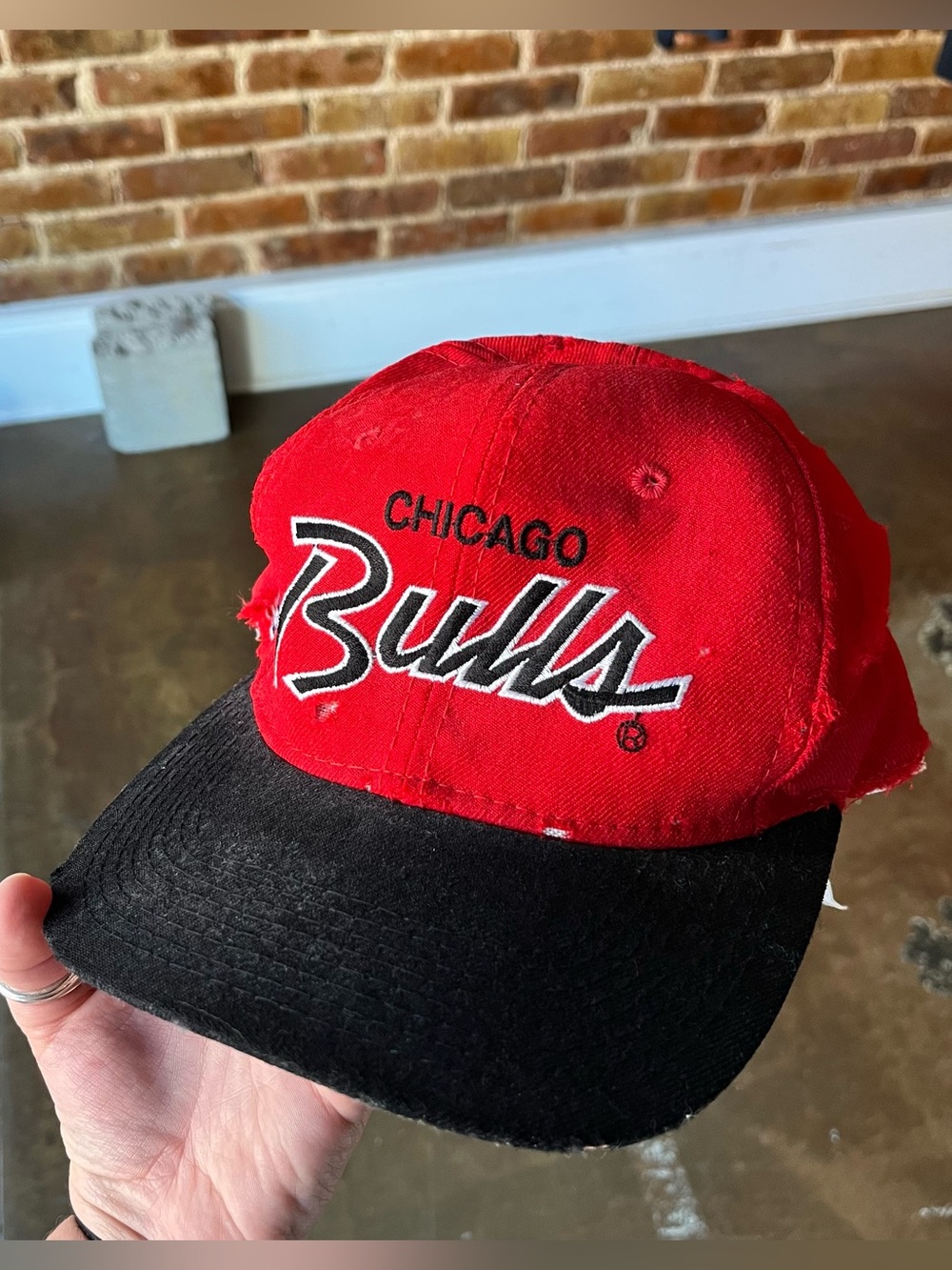 Vintage 90s Sports Specialties Chicago Bulls 100% Wool Embroidered Logo Hat 7